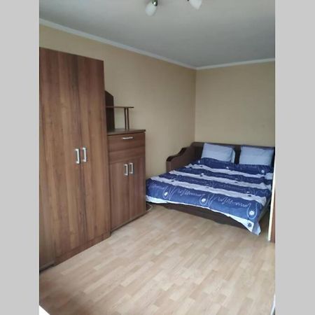 Small Apartment For 2 키예프 외부 사진
